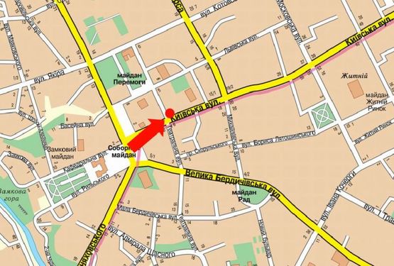 Схема рекламної площини за адресою Киевская ул., 9 / ул. Театральная, возле ПУМБа, на светофоре