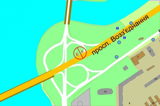 Схема рекламной плоскости по адресу Воссоединения просп. / мост Патона (сьезд на Русановскую набережную)