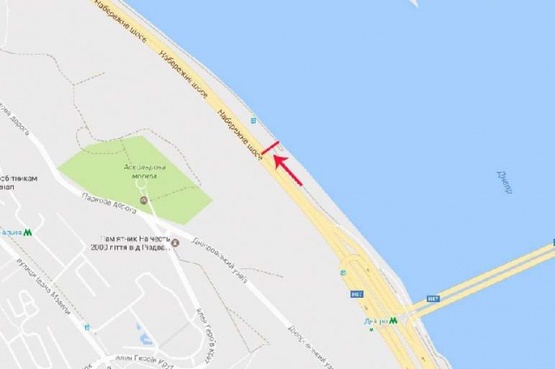 Схема рекламной плоскости по адресу Набережное шоссе, метро Днепр, Ривер Палац, к Почтовой пл.