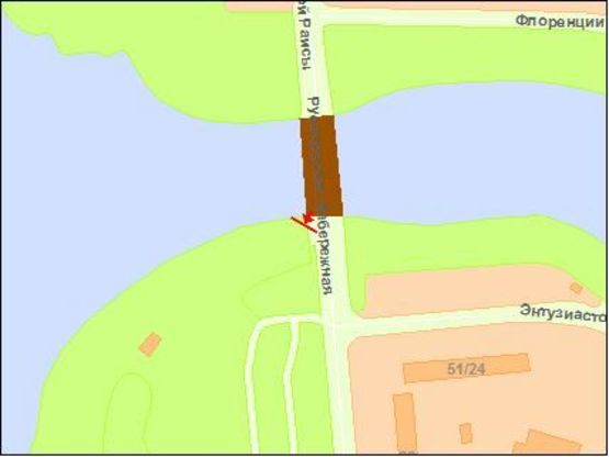 Схема рекламної площини за адресою Раисы Окипнoй ул., мoст через Русанoвский канал