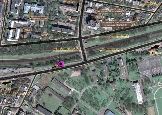 Схема рекламної площини за адресою вул.Толстого - вул.Грушевського (зі сторони розв'язки). неподалік: велика стоянка (в центр)