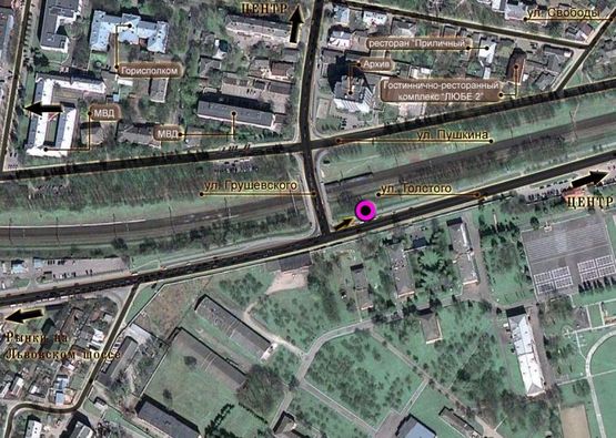 Схема рекламної площини за адресою вул.Толстого - вул.Грушевського (зі сторони КПП). неподалік: велика стоянка (від центру)