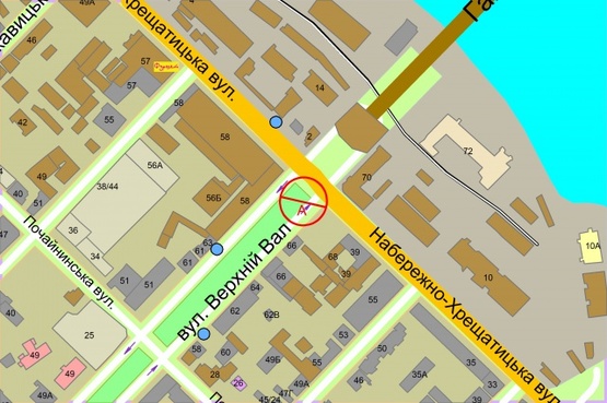 Схема рекламной плоскости по адресу Верхній Вал, 68 / Набережно-Хрещатицька (світлофор)