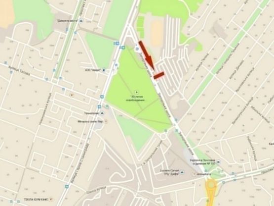 Схема рекламной плоскости по адресу Запорізьке шосе, розвилка, автостоянка/Запорожское шоссе, развилка, автостоянка, перед ТЦ Дафи, рядом МакДональдс, Мультиплекс