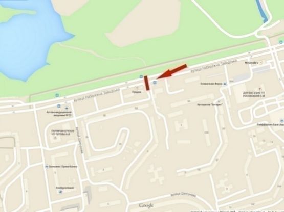 Схема рекламной плоскости по адресу вул. Наб. Заводська, ж/м Покровський, ринок /ул. Наб. Заводская, ж/м Комунар, рынок, McDonald's, станция метро Покровская