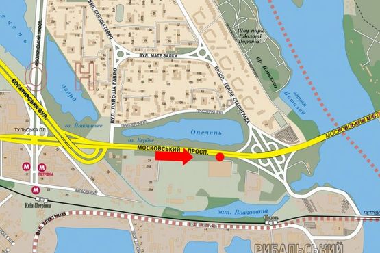 Схема рекламной плоскости по адресу Бандеры пр. (бывш. Московский пр.), напротив ТЦ "Метро", из центра, левый