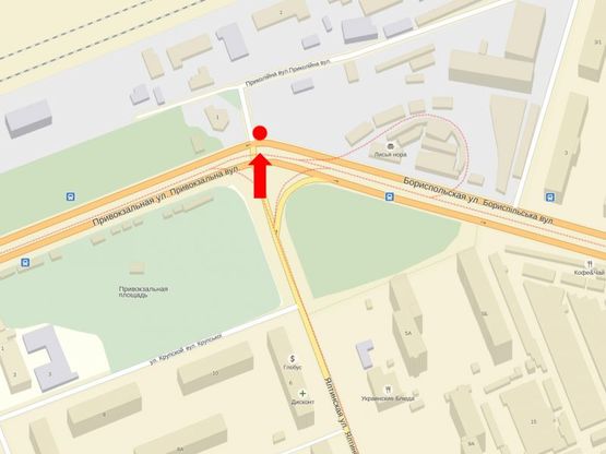 Схема рекламной плоскости по адресу Привокзальная ул. / ул. Ялтинская, на светофоре, возле Дарницкого рынка, жд вокзала "Дарница"