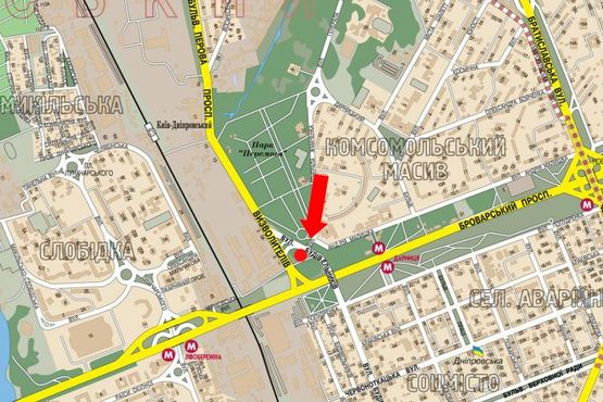 Схема рекламної площини за адресою Строителей ул. / Малышка ул., разделитель, в сторону Перова бул.