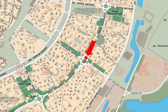 Схема рекламної площини за адресою Маяковского пр. / Сабурова ул., разделитель, в центр