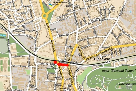 Схема рекламной плоскости по адресу Черновола пр. / Кулиша ул. / Под Дубом ул., перед ж/д мостом, на светофоре, из центра