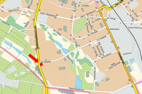 Схема рекламної площини за адресою Героев Майдана ул. (бывш. Красноармейская ул.), 115 / Комарова ул., из центра