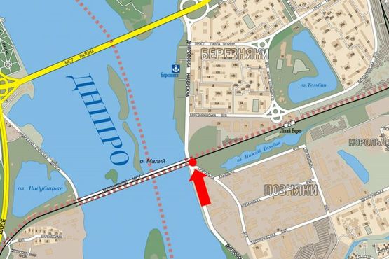 Схема рекламної площини за адресою Днепровская Набережная / мост Дарницкий, светофор, в сторону мост Патона, левая