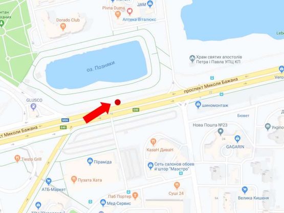 Схема рекламной плоскости по адресу Бажана пр., напротив ТРЦ "Пирамида", в сторону ст. м. "Харьковская", из центра