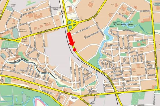 Схема рекламной плоскости по адресу Карпенко-Карого ул., возле автосалона "Volkswagen", АЗС "Укрнафта", разделитель, в сторону Ровенской ул.